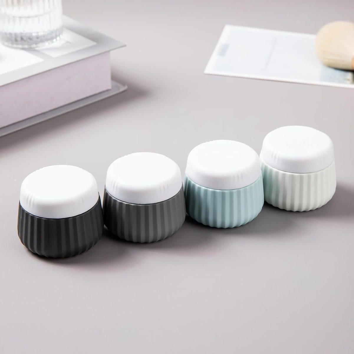 travel container set